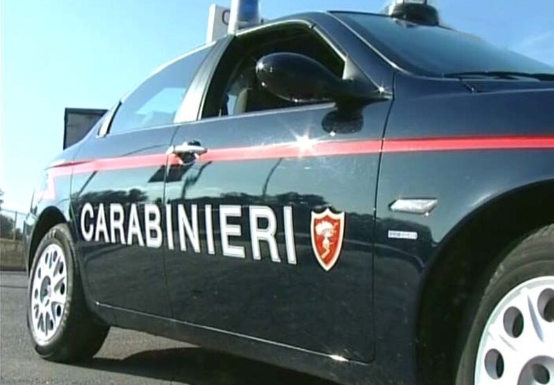 I carabinieri sono intervenuti vicino alla stazione ferroviaria