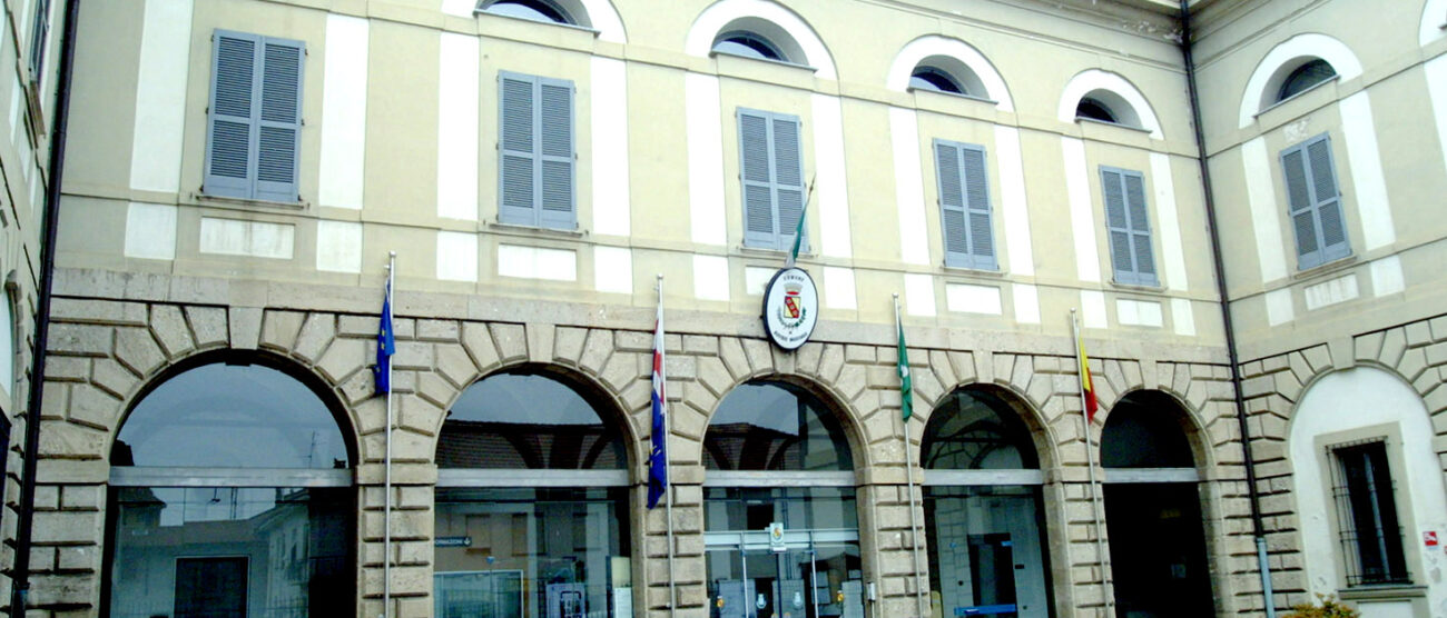 Bovisio, il nuovo sindaco cambia le chiavi del municipio