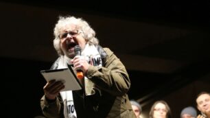 Lo Tsunami tour di Beppe Grillo a Monza per la campagna elettorale del Movimento 5 Stelle