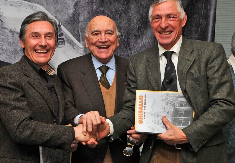 Beppe Saronni, a sinistra, con Fiorenzo Magni e Francesco Moser