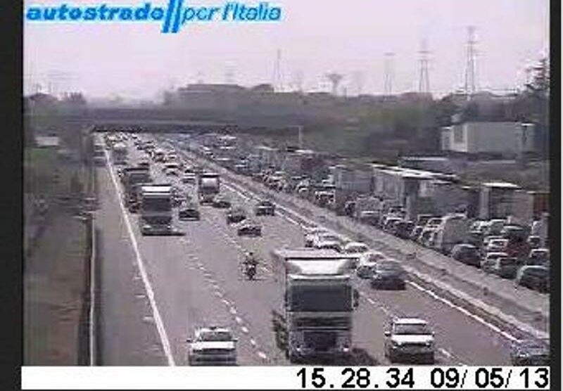 Lavori di pavimentazione sulla A4