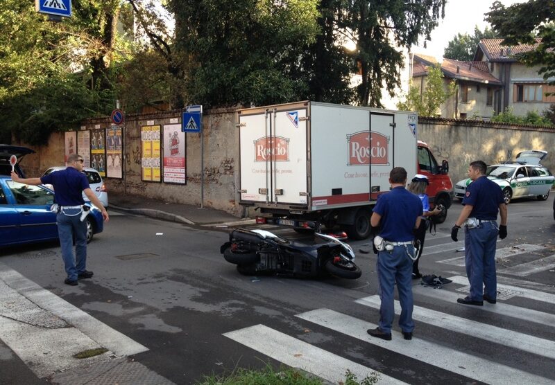 Monza, l’incidente in via Dante