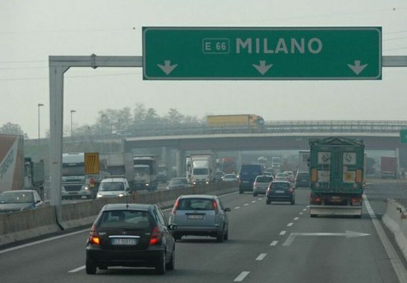 L’autostrada A4 verso Milano