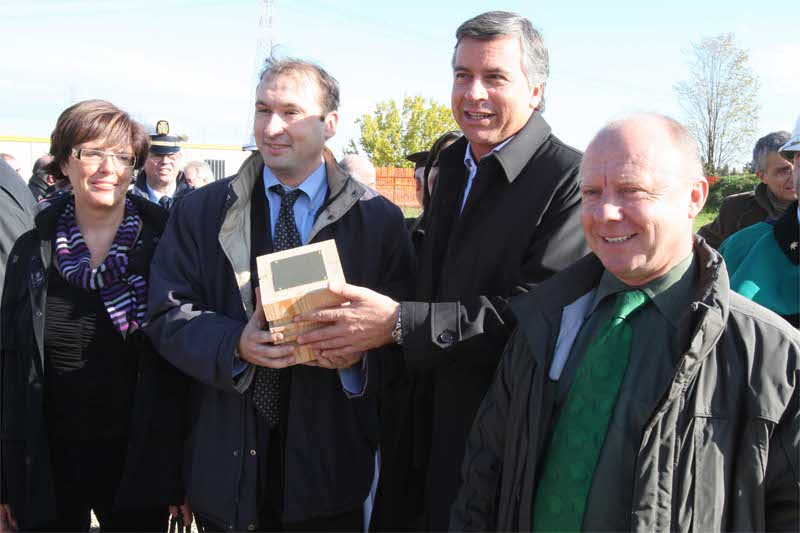 Brugherio - Novembre 2009: la posa della prima pietra, in pompa magna, del polo scolastico di Brugherio.