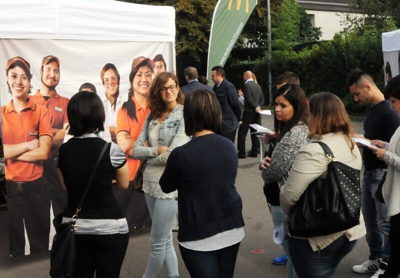 I colloqui in piazza a Verano per lavorare da McDonald’s