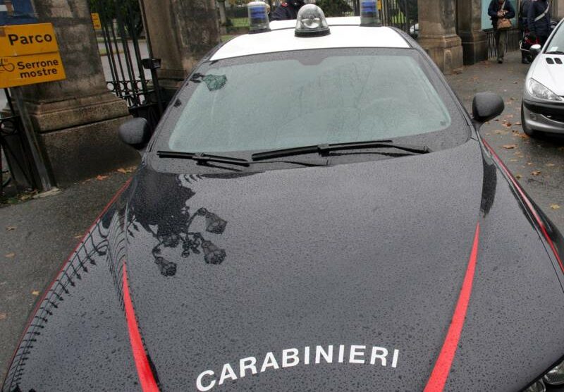 Un posto di controllo dei carabinieri a Monza