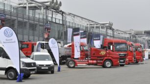 I truck in esposizione in autodromo