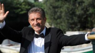 Lesmo, cittadinanza albanese per Ezio Greggio