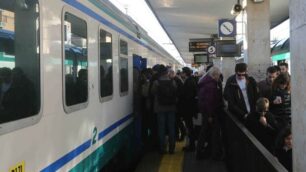 Trasporti, l’assessore Sorte: «Stop ad altri aumenti per i pendolari Trenord nel 2015»