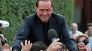 Infortunio per Berlusconi, per dieci giorni dovrà restare ad Arcore