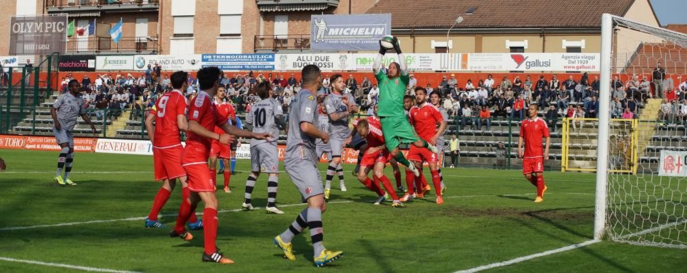 Calcio, il Monza torna alla vittoria: colpaccio ad Alessandria e dedica speciale