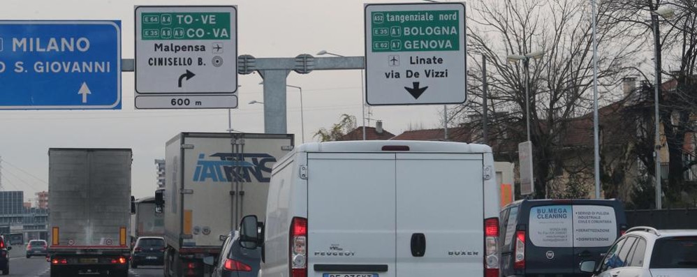 Monza, lavori in viale Lombardia: tratto chiuso per due giorni verso Cinisello