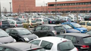 Vimercate, arrestato nel parcheggio dell’ospedale: doveva scontare una  pena per furti su auto