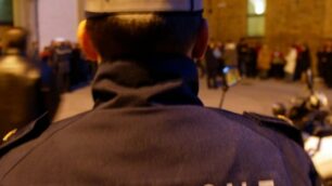 La polizia locale è intervenuta su segnalazione dei carabinieri