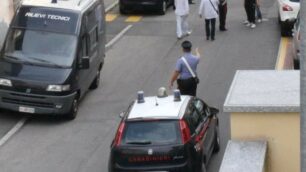 I carabinieri del Comando provinciale di Milano hanno arrestato ieri quattro fra presunti ladri e complici