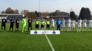 Seregno e Folgore Caratese schierate prima della partita