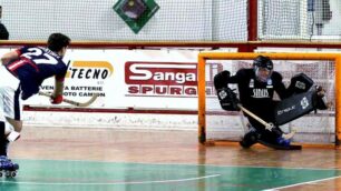 Monza, il rigore insaccato da Lucas Martinez al 13' della ripresa (foto Hockey Monza/Stefano Servidio)