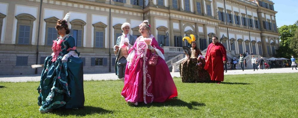 Monza Villa Reale Picnic Rococo