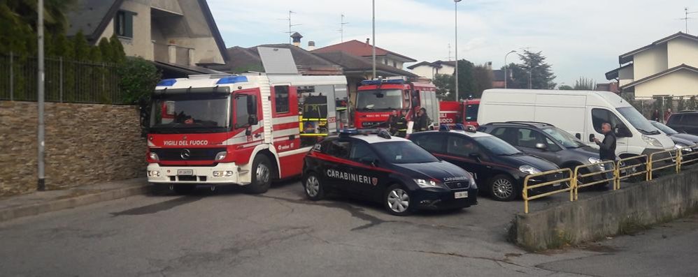 Carabinieri e pompieri a Briosco