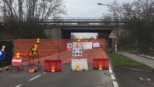 Agrate via Archimede chiusa per lavori di ripristino al ponte della sp13