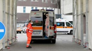 MONZA coronavirus ambulanza in ospedale