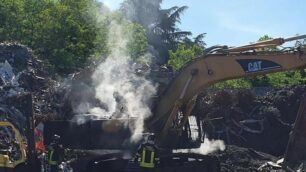 Sovico incendio ditta ferrosi viale Brianza lunedì 25 maggio 2020