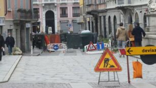 Monza, cantiere via Vittorio Emanuele - Ponte dei Leoni