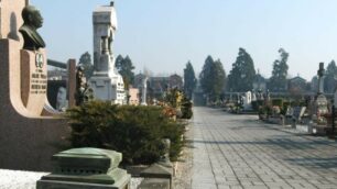 Il cimitero di VimercateMassimo Spinolo