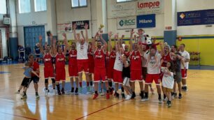 Il trionfo della Gerardiana basket Over 40 di Monza