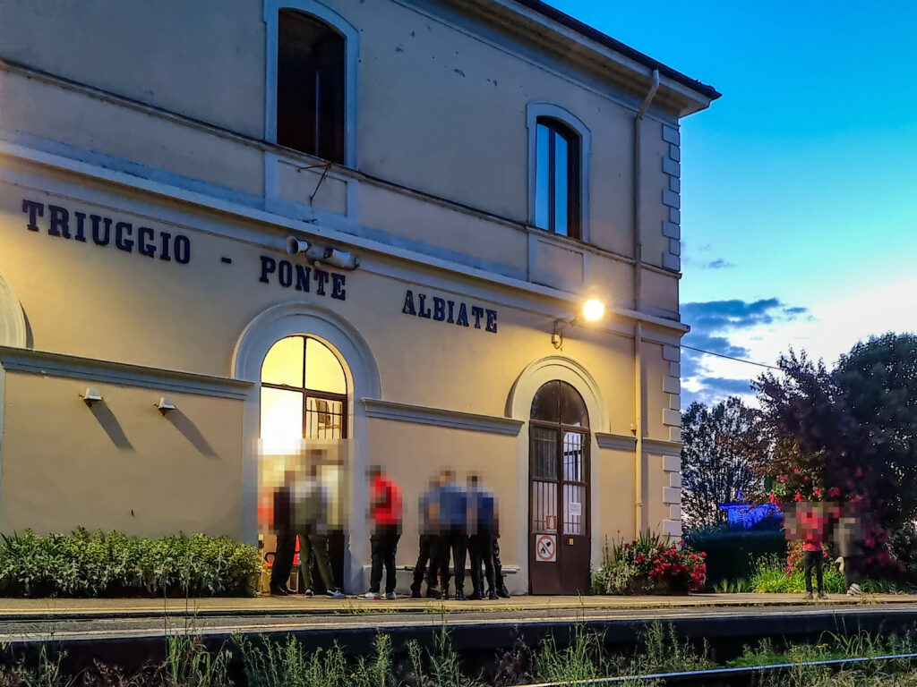 Triuggio aggressione capotreno