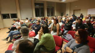L'assemblea a San Rocco contro il progetto di Serravalle