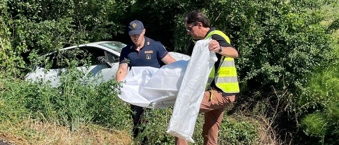 Polizia stradale incidente Monza Siena matrimonio