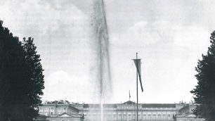 Monza primo zampillo acquedotto Villa reale 1924