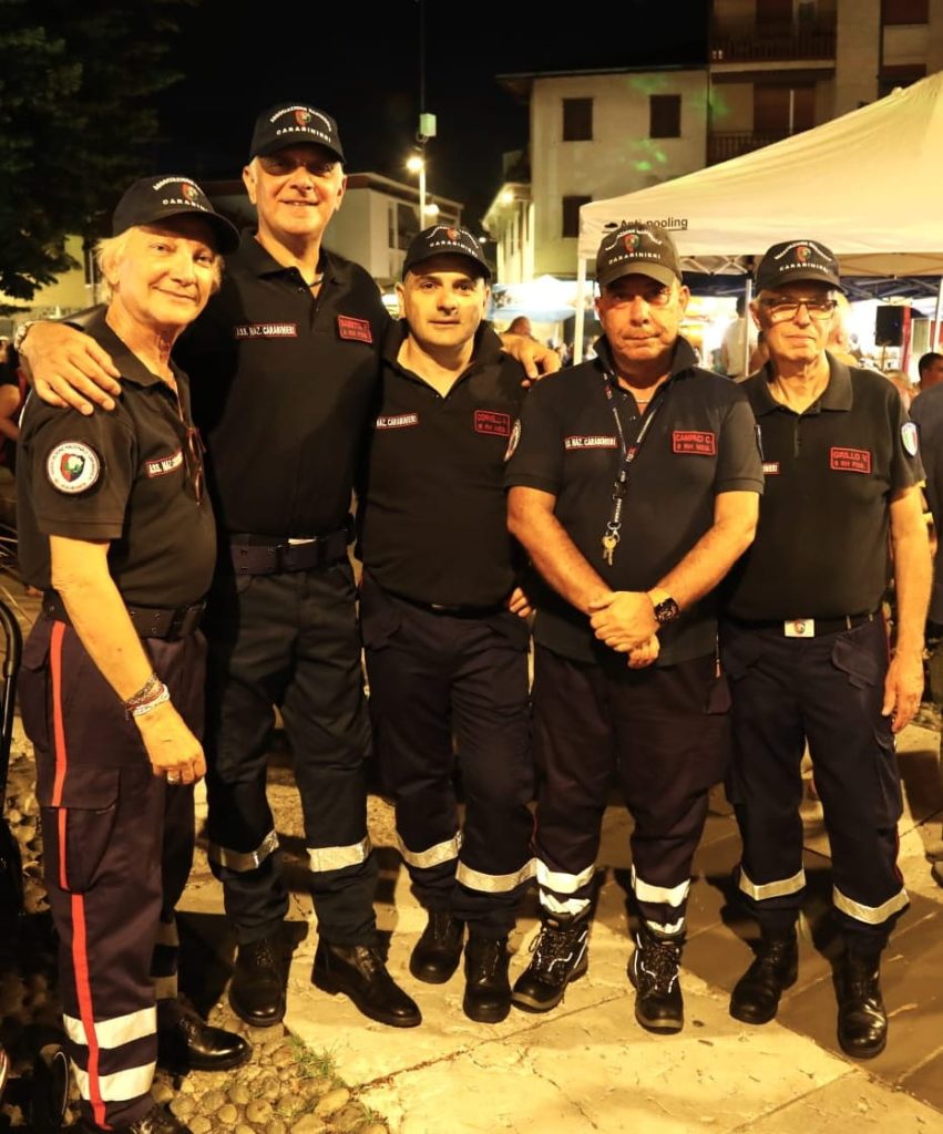 Nova Milanese l'associazione nazionale carabinieri in servizio