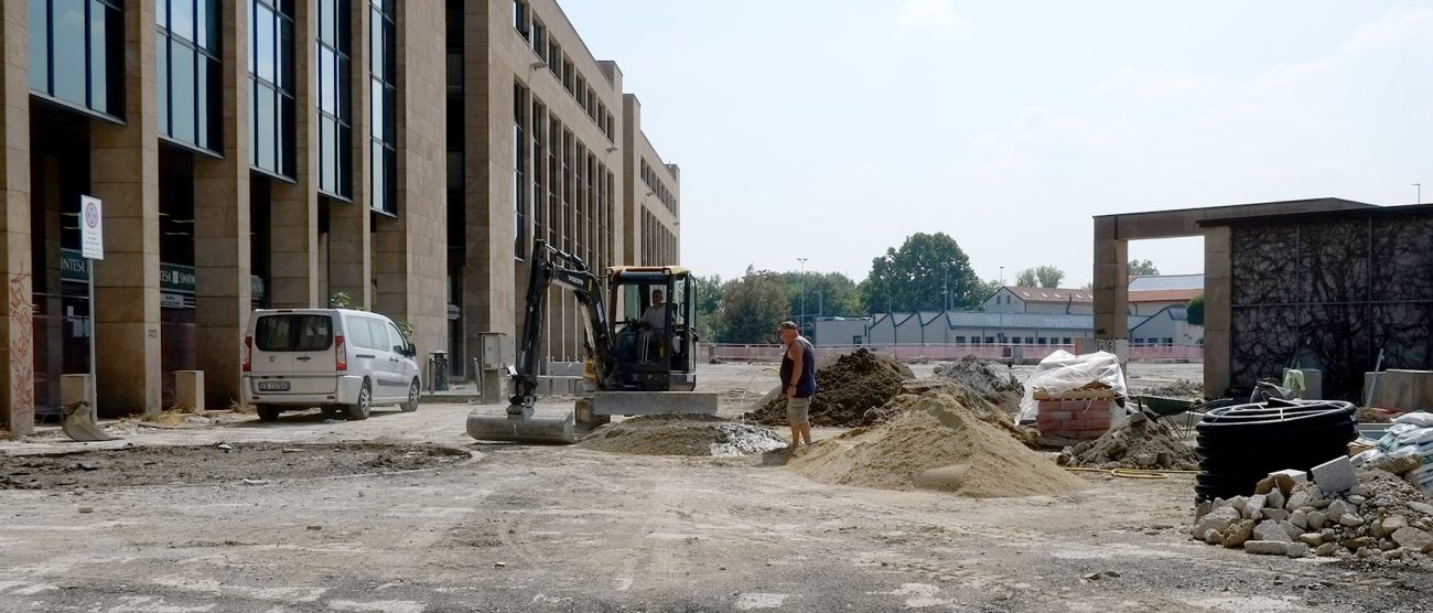 MONZA piazza Cambiaghi