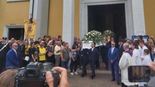 Paderno Dugnano funerale triplice omicidio via Anzio