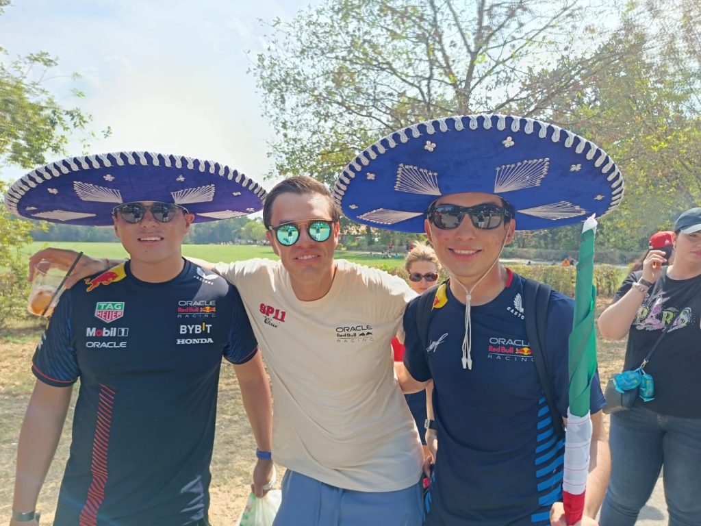 F1 Gp Italia Monza tifosi Juan Norberto e Franco dal Messico - foto Fenaroli