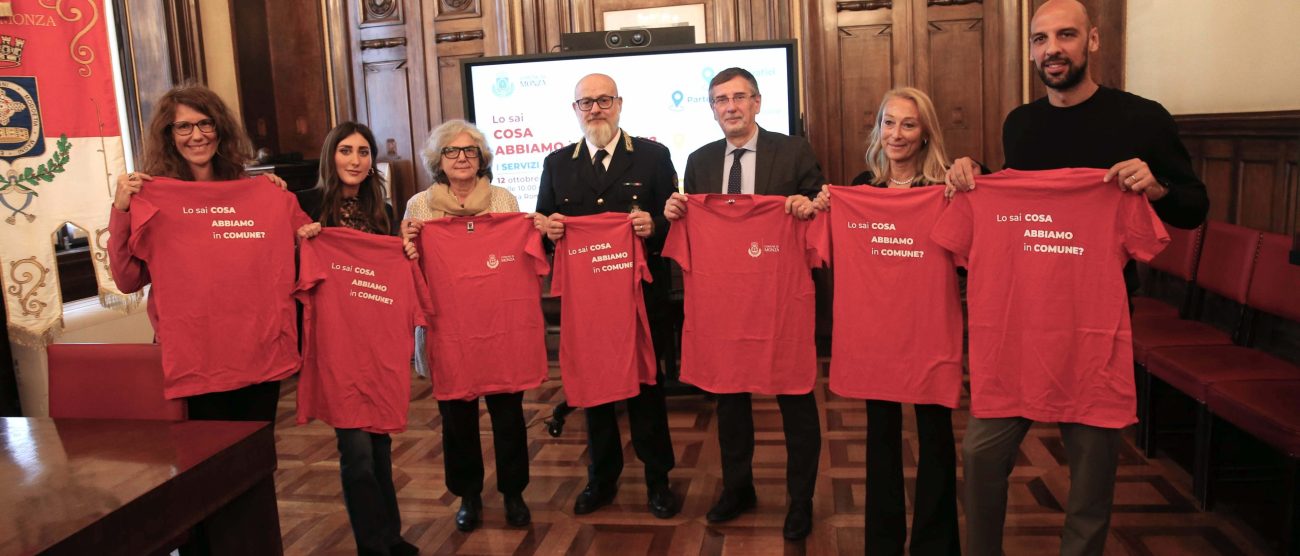 Iniziativa Comune in piazza - foto Radaelli